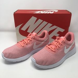 NIKE Women's Tanjun SE Athletic Sneakers  Running Shoe Pink/White NIB Fast Ship!